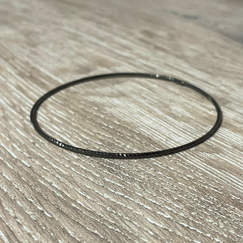 Bracciale in filo d'argento rigido 