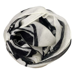 Foulard bianco e nero in lana